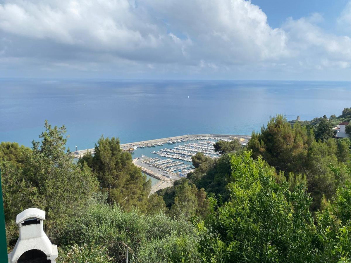 “Da Senso” Relax Nel Verde Vista Mare Finale Ligure Kültér fotó